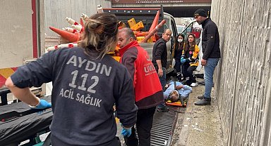 Kamyonet, altgeçitte çalışma yapan işçilerin aracına çarptı: 6 yaralı