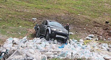 Kamyonet şarampole yuvarlandı: 2 yaralı