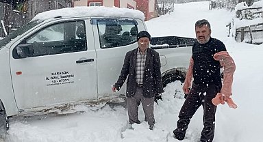 Kapalı köy yollarını açmak için ekipler seferber oldu