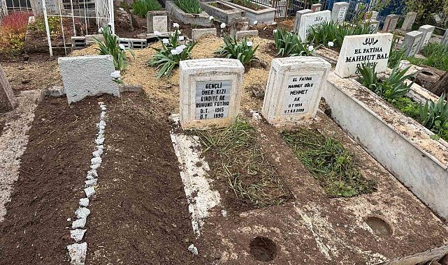 Karabük'teki kazada hayatını kaybeden anne Uluışık'ta Diyarbakır'da çocuklarının yanına defnedildi