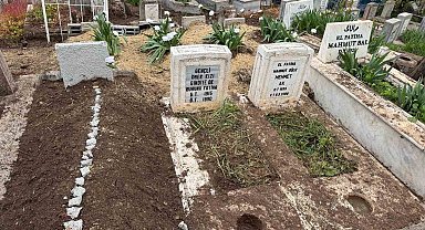 Karabük'teki kazada hayatını kaybeden anne Uluışık'ta Diyarbakır'da çocuklarının yanına defnedildi