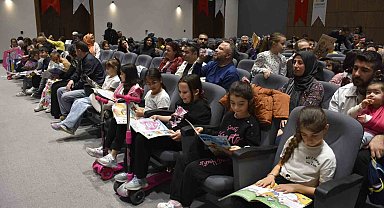 Karacabey Belediyesi kütüphaneler haftasında kitap ve eğlenceyi birleştirdi