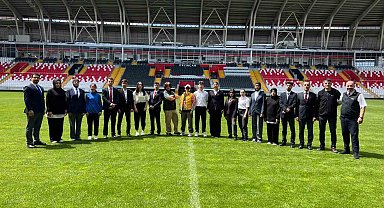 Karate aday hakemlik kursu tamamlandı