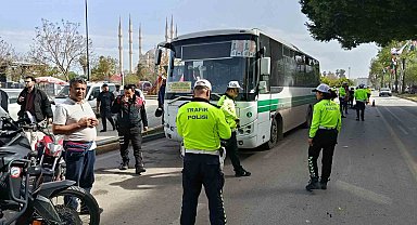 Karnavala giderken otobüsle çarpıştı: 1 ölü, 1 yaralı
