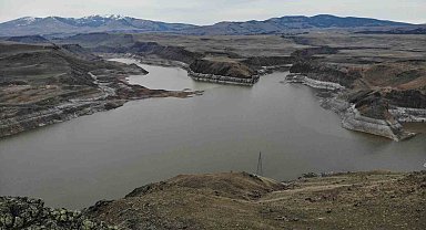 Kars'ta Karakurt Barajı yeniden su tutmaya başladı