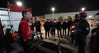 Kartal Belediyesi Arama Kurtarma Ekibi, 'Ağır Seviye Akreditasyon' sınavını başarıyla geçti