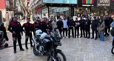 Kavga ihbarına gelen polise sürpriz kutlama