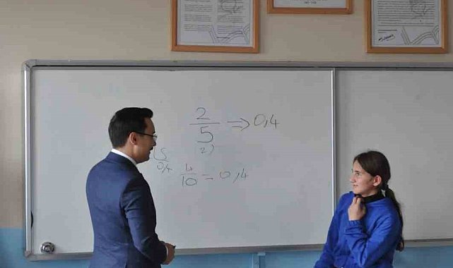 Kaymakam Demirtaş, öğretmen ve öğrencilerle bir araya geldi