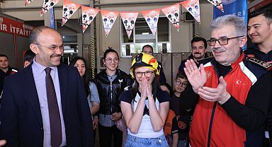 Kayseri itfaiyesinden Aleyna'ya 'özel' kutlama