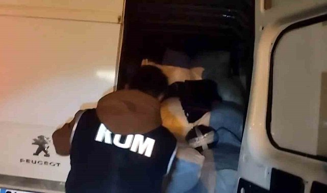 Kayseri'de bin 450 kilogram kaçak tütün ele geçirildi