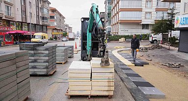 Keçiören'de kaldırımlar yenileniyor