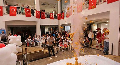Kepez Belediyesi'nde minikler anne ve babalarının iş yerinde ağırlandı
