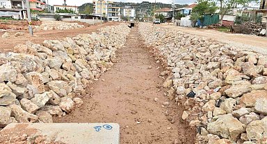 Kepez çalışıyor, sel baskınları tarih oluyor