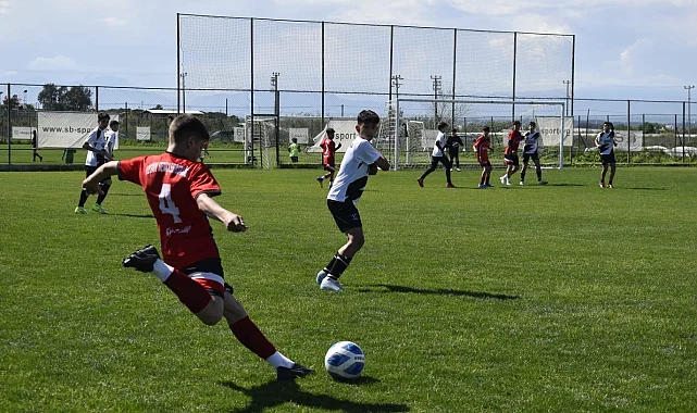 Keşan Gençlerbirliği'nden Antalya Cup'ta çifte ikincilik