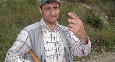 Keşfedilen böcek türüne eşinin ismini verdi