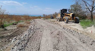 Kırsal mahallelerde ulaşım altyapısı güçlendiriliyor