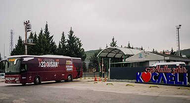 Kocaeli'de otobüs ve tramvaylar 23 Nisan'a özel giydirildi