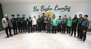 Konya Karatay'da başarılı sporcular makamda