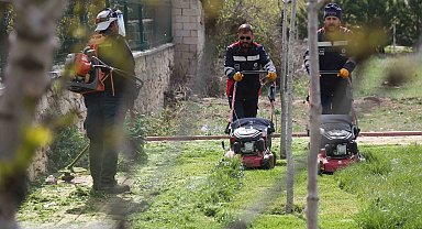 Konya'da park ve bahçelerine bahar dokunuşu