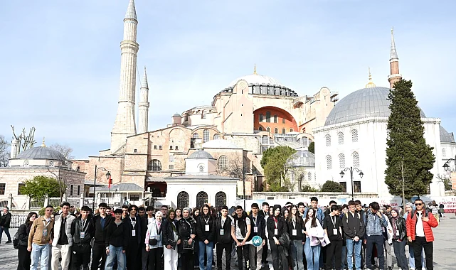 Konya'nın gençleri İstanbul'un tarihine dokunuyor