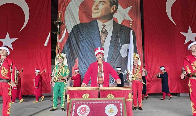 Kosova'da 23 Nisan Mehter konseriyle kutlandı