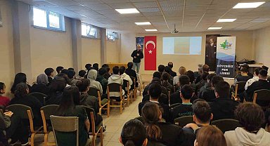Köyceğiz'de 'yapay zeka' konferansı düzenlendi
