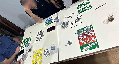 Kumar oynatıp canlı yayınladı, polis baskın yaptı