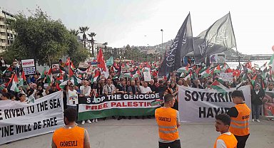 Kuşadası'nda Filistin'e destek yürüyüşü