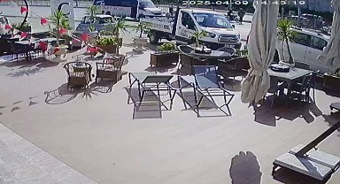Kuşadası'nda kırmızı ışık ihlali kazayı beraberinde getirdi: 1 yaralı