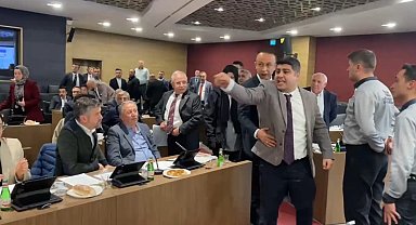 Kütahya Belediye Meclisi'nde gerilim