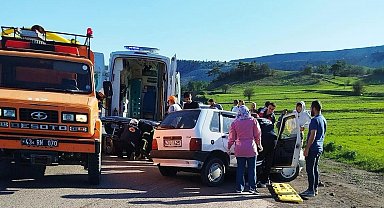 Kütahya Domaniç-Tavşanlı karayolunda trafik kazası: 3 yaralı