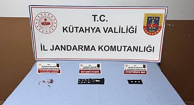 Kütahya'da jandarmadan uyuşturucu operasyonu: 3 gözaltı