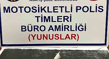 Kütahya'da Yunus Timleri bir şahsın üzerinde uyuşturucu ele geçirdi