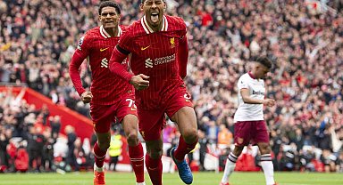 Liverpool evinde yendi, Arsenal ile farkı 13'e çıkardı
