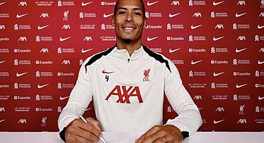 Liverpool, Virgil van Dijk'ın sözleşmesini uzattı
