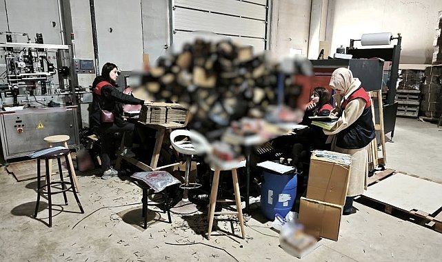 Lüleburgaz'da depo baskını: Yasa dışı üretilmiş 1 milyon 136 bin kutu enerji içeceği ele geçirildi
