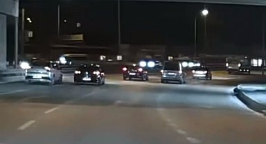 Makas atan sürücü zincirleme kazaya sebep oldu