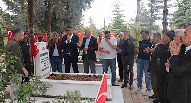 Malatya Gazi ve Şehit Aileleri Derneği'nde bayrak değişimi