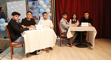 Malatya'da 'Şampiyon kim?' bilgi yarışmasında ilk turlar başladı