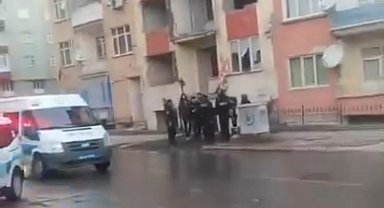 Malatya'da bir kişi ağır hasarlı binada ölü bulundu