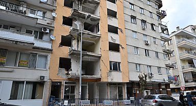 Manisa Şehzadeler'de riskli bina için harekete geçildi