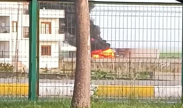 Mardin'de akaryakıt doldurulan iki tır alev alev yandı: 2 yaralı