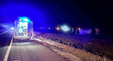 Mardin'de kontrolden çıkan minibüs takla attı: 3 yaralı