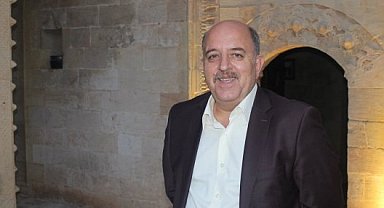 Mardinli iş insanı Evrensel 'den esnafa turist uyarısı!