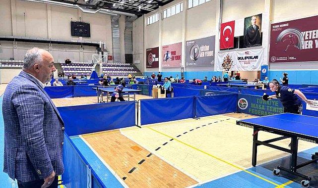 Masa tenisi müsabakaları başladı