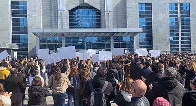 Mattia Ahmet için yüzlerce kişi Kartal Adliyesi'ne akın etti