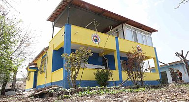 Mehmet dedenin sarı-lacivert evi gündem oldu