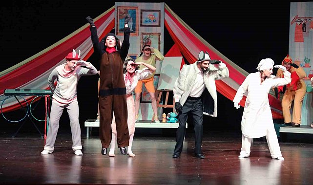 Menteşe Belediye Tiyatrosu uluslararası festivalde sahne aldı