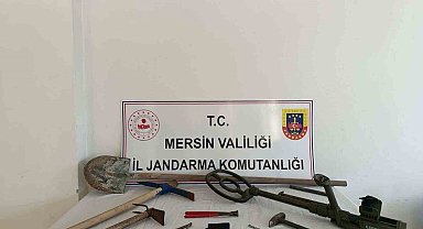 Mersin'de kaçak kazı yapan şüpheli suçüstü yakalandı