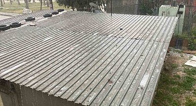 Mersin'de kuvvetli yağış hayatı olumsuz etkiledi
